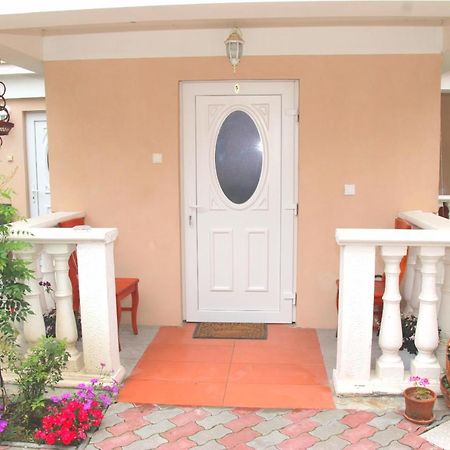Yox Apartment 5 Oradea Exterior photo