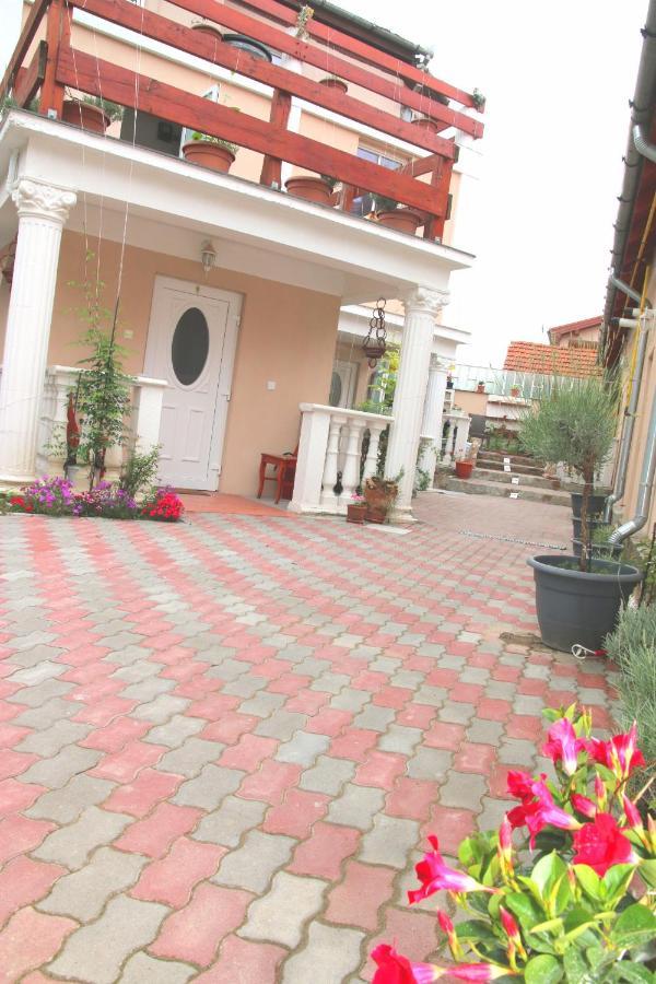 Yox Apartment 5 Oradea Exterior photo